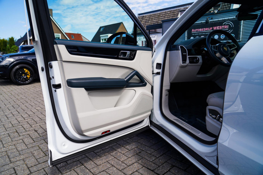 Porsche Cayenne Coupé 3.0 E-Hybrid | Keramisch | Panorama | Sport Design | Head up Display | Porsche Active Safe | NAP