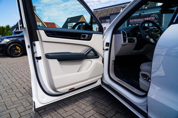 Porsche Cayenne Coupé 3.0 E-Hybrid | Keramisch | Panorama | Sport Design | Head up Display | Porsche Active Safe | NAP