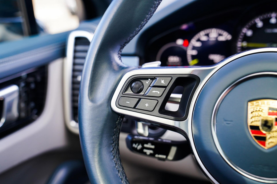 Porsche Cayenne Coupé 3.0 E-Hybrid | Keramisch | Panorama | Sport Design | Head up Display | Porsche Active Safe | NAP