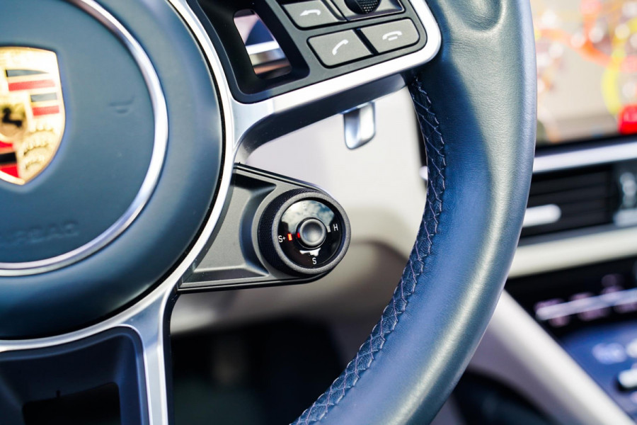 Porsche Cayenne Coupé 3.0 E-Hybrid | Keramisch | Panorama | Sport Design | Head up Display | Porsche Active Safe | NAP