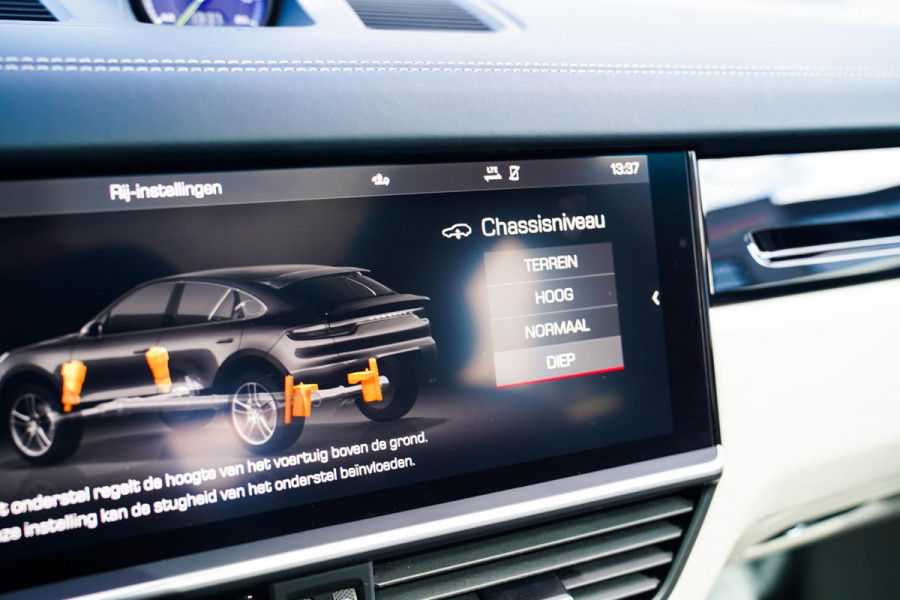 Porsche Cayenne Coupé 3.0 E-Hybrid | Keramisch | Panorama | Sport Design | Head up Display | Porsche Active Safe | NAP