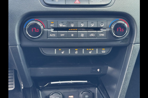Kia ProCeed GT Adaptive cruise Climate control Stoel- en stuurverwarming Pano Full LED Apple Carplay Android Auto Navigatie
