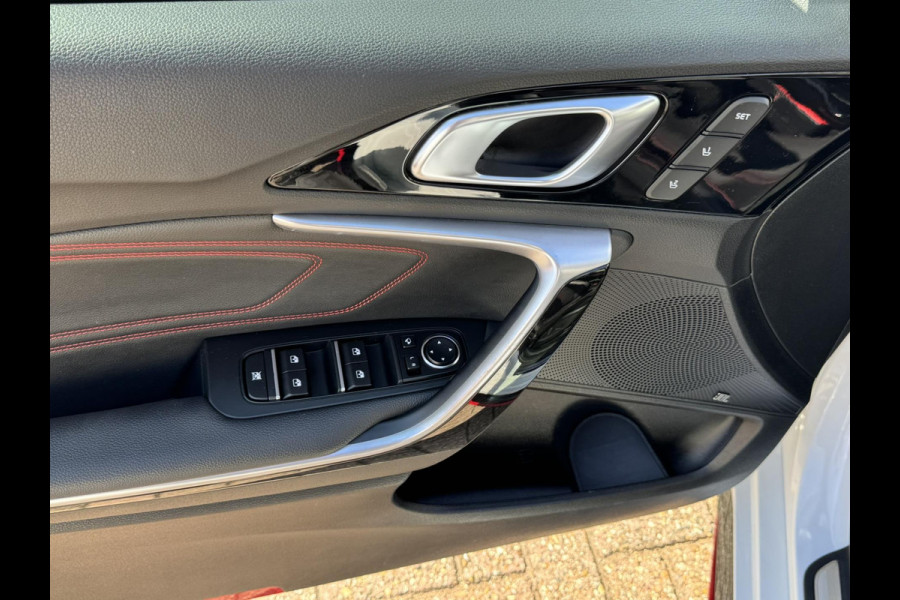 Kia ProCeed GT Adaptive cruise Climate control Stoel- en stuurverwarming Pano Full LED Apple Carplay Android Auto Navigatie