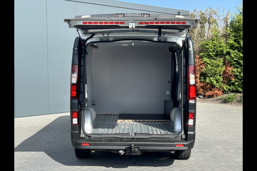 Opel Vivaro 1.6 CDTI 126 PK / L1H1 / 1e EIG. / AIRCO / CRUISE / NAVI / BLUETOOTH / TREKHAAK / CAMERA / ACHTERKLEP