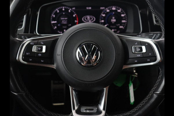 Volkswagen GOLF Variant 1.5 TSI Highline Business R | Trekhaak | Virtual Cockpit | Carplay | Camera | Adaptive cruise | DAB | Climate control