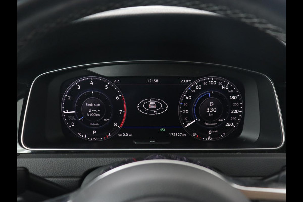Volkswagen GOLF Variant 1.5 TSI Highline Business R | Trekhaak | Virtual Cockpit | Carplay | Camera | Adaptive cruise | DAB | Climate control
