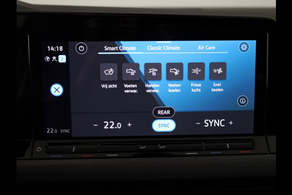 Volkswagen Golf 1.5 eTSI Style 130 pk Automaat (DSG) | Verlengde garantie | Navigatie | Panoramadak | Parkeersensoren | Achteruitrijcamera | Adaptieve cruise control |