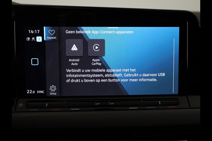 Volkswagen Golf 1.5 eTSI Style 130 pk Automaat (DSG) | Verlengde garantie | Navigatie | Panoramadak | Parkeersensoren | Achteruitrijcamera | Adaptieve cruise control |