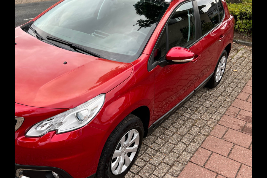Peugeot 2008 1.2 PureTech Blue Lion 105.000 km NL-AUTO-NAP.
