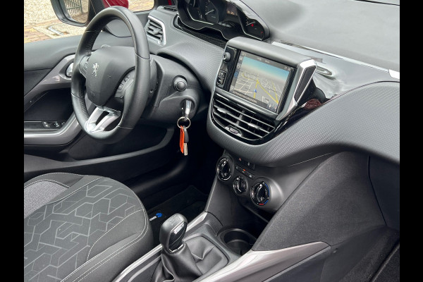 Peugeot 2008 1.2 PureTech Blue Lion 105.000 km NL-AUTO-NAP.