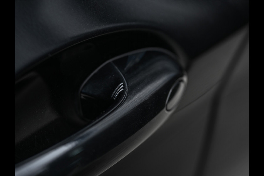 BMW X3 xDrive30e HIGH EXECUTIVE | PANORAMADAK | SHADOW-LINE | FULL-LED | M-PERFORMANCE SEATS | CAMERA | ACTIVE CRUISE | HARMAN/KARDON |