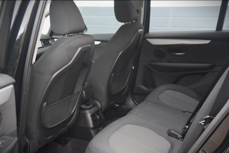 BMW 2 Serie Gran Tourer 216i Executive Edition HEAD-UP/NAVIGATIE/CAMERA