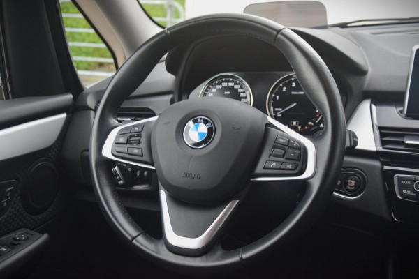 BMW 2 Serie Gran Tourer 216i Executive Edition HEAD-UP/NAVIGATIE/CAMERA