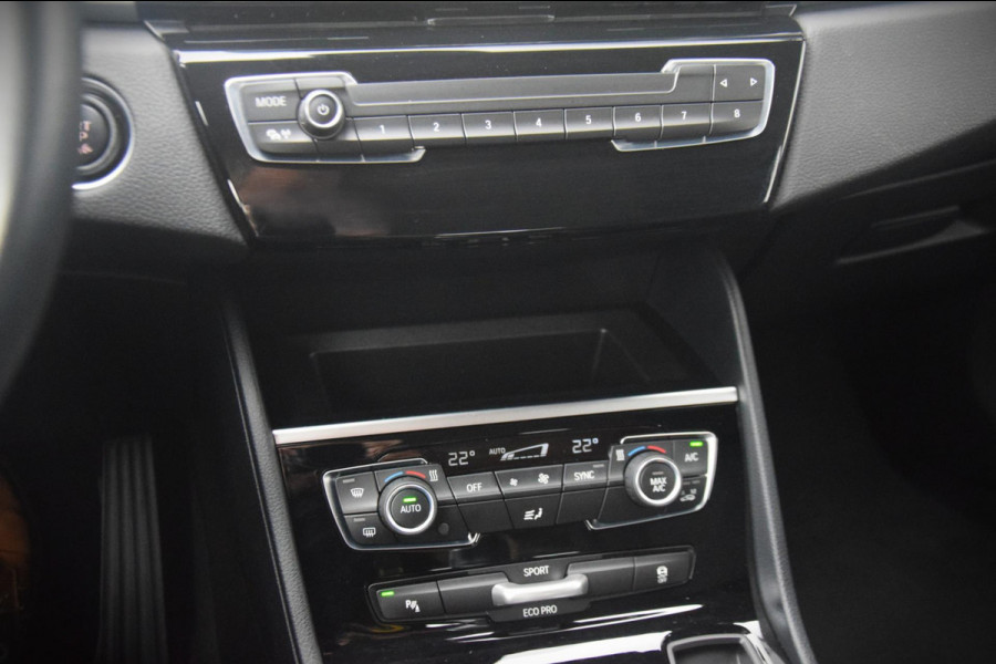 BMW 2 Serie Gran Tourer 216i Executive Edition HEAD-UP/NAVIGATIE/CAMERA