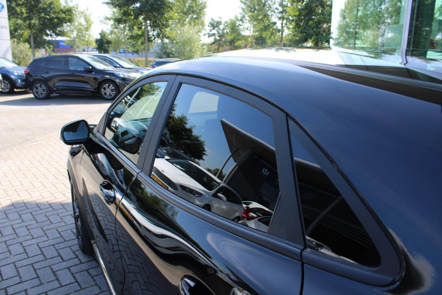 Ford Puma 1.0 EcoBoost 125 PK Hybrid Titanium Automaat | Winterpack | Climate Control | Adaptieve Cruise Control | Navigatie | Privacy Glass