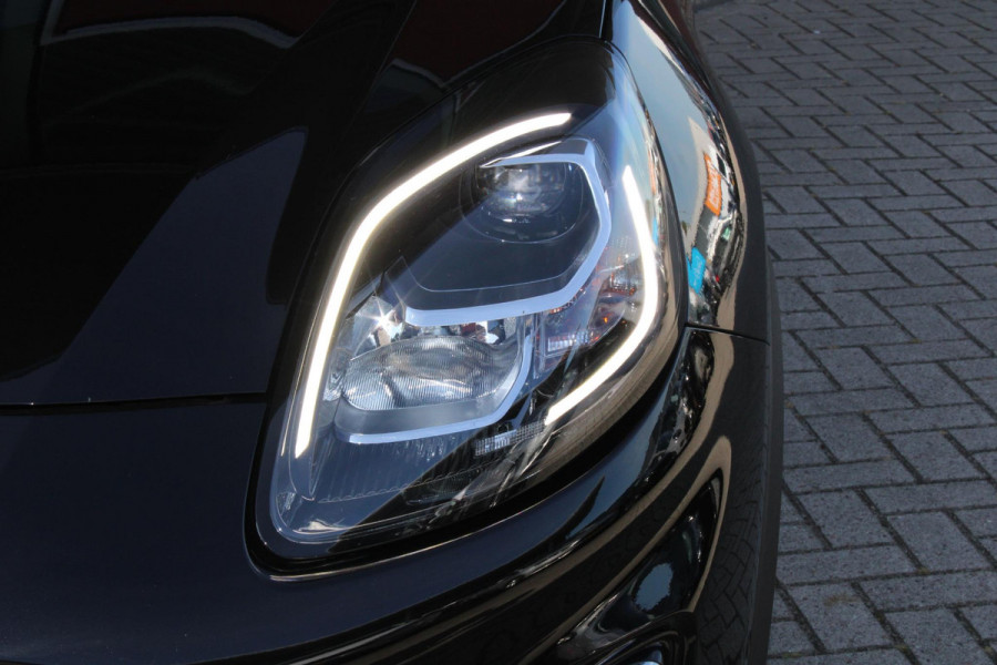 Ford Puma 1.0 EcoBoost 125 PK Hybrid Titanium Automaat | Winterpack | Climate Control | Adaptieve Cruise Control | Navigatie | Privacy Glass