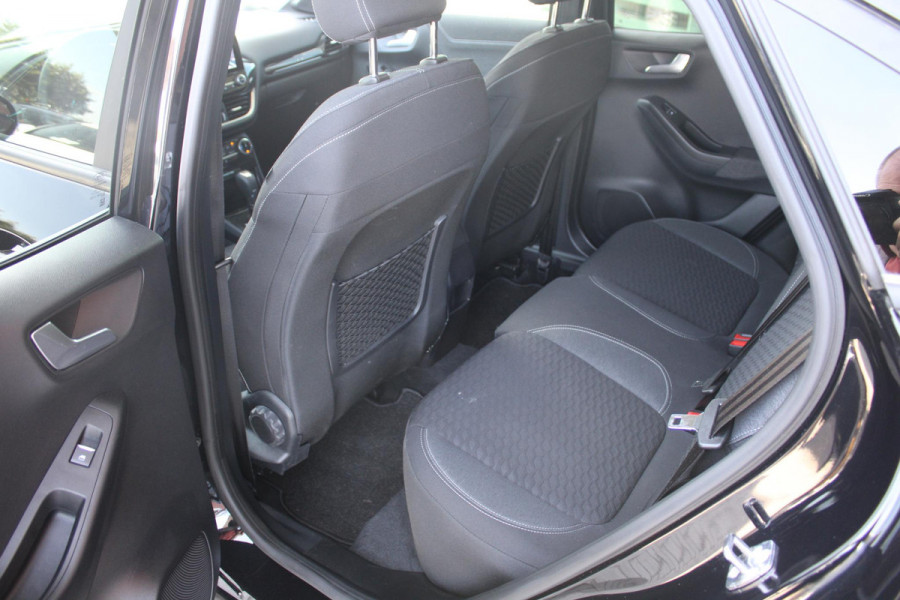 Ford Puma 1.0 EcoBoost 125 PK Hybrid Titanium Automaat | Winterpack | Climate Control | Adaptieve Cruise Control | Navigatie | Privacy Glass