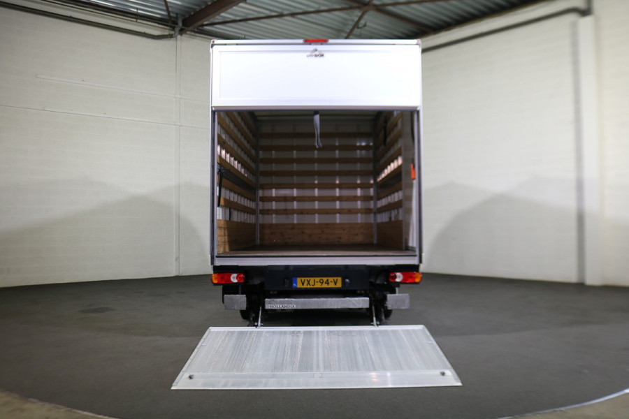Renault Master 2.3 dCi 165pk Bakwagen met Laadklep
