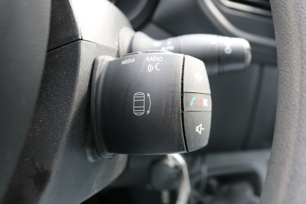 Renault Master 2.3 dCi 165pk Bakwagen met Laadklep