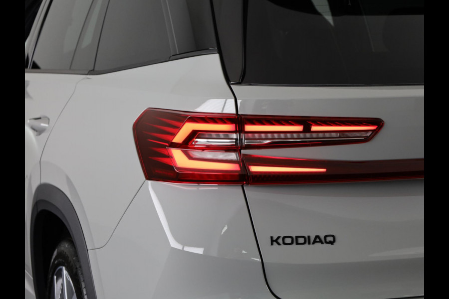 Škoda Kodiaq Sportline Business PHEV 1.5 TSI 204 pk 6 versn. DSG | Panoramadak | Trekhaak | Comfort Pakket | Winter Pakket | 20 inch lichtmetalen velgen