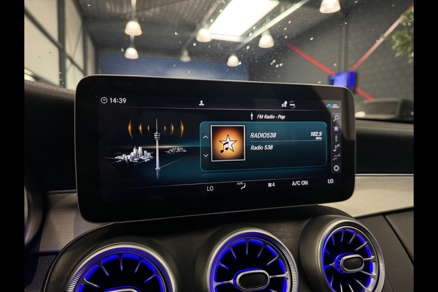 Mercedes-Benz C-Klasse C180 AMG Virtual|Panorama|Sfeer|Camera