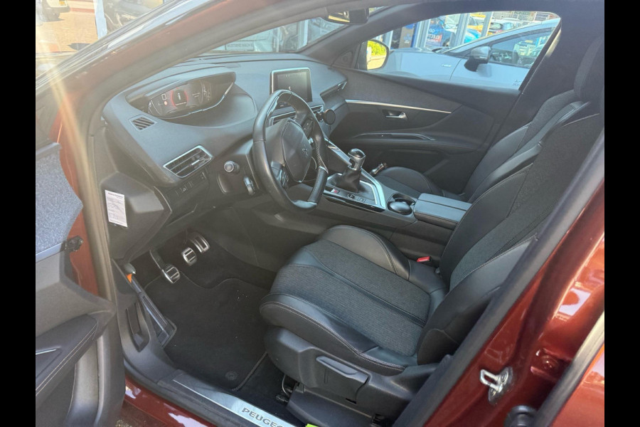 Peugeot 3008 1.2 PureTech GT Line 130pk | Trekhaak | Achteruitrijcamera | 18 inch | Navigatie | Virtuele Cockpit