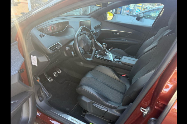 Peugeot 3008 1.2 PureTech GT Line 130pk | Trekhaak | Achteruitrijcamera | 18 inch | Navigatie | Virtuele Cockpit
