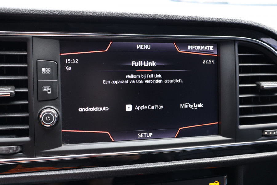 Seat León ST 1.5 TSI FR 150 PK | Panoramadak | Lederen bekleding | Navigatie | CarPlay | Stoelverwarming | LED Koplampen | Beats Audio | DAB | Front Assist | Climatronic | Nieuwe APK