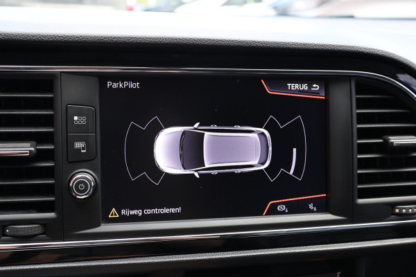 Seat León ST 1.5 TSI FR 150 PK | Panoramadak | Lederen bekleding | Navigatie | CarPlay | Stoelverwarming | LED Koplampen | Beats Audio | DAB | Front Assist | Climatronic | Nieuwe APK