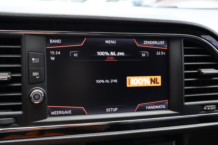 Seat León ST 1.5 TSI FR 150 PK | Panoramadak | Lederen bekleding | Navigatie | CarPlay | Stoelverwarming | LED Koplampen | Beats Audio | DAB | Front Assist | Climatronic | Nieuwe APK