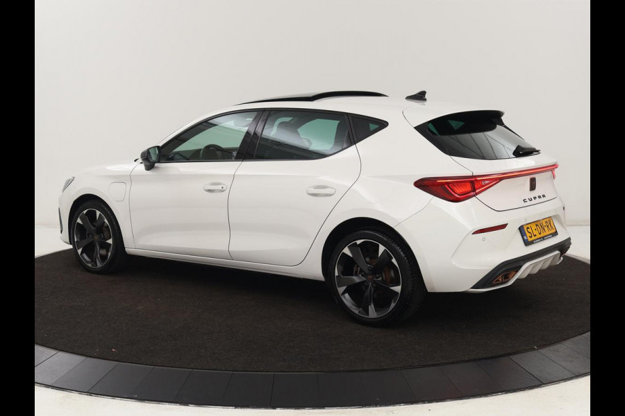 CUPRA Leon 1.4 TSI eHybrid PHEV | Panoramadak | Stoel & stuurverwarming | Carplay | Navigatie | Parkeerhulp | Sportstoelen | Digital Cockpit | Half leder | Plug In