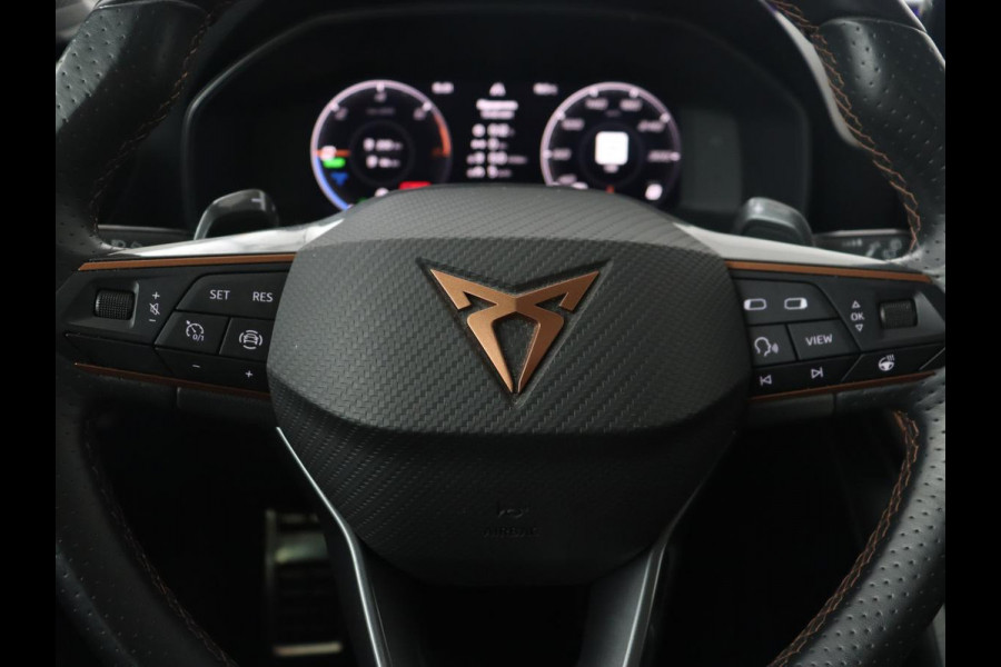 CUPRA Leon 1.4 TSI eHybrid PHEV | Panoramadak | Stoel & stuurverwarming | Carplay | Navigatie | Parkeerhulp | Sportstoelen | Digital Cockpit | Half leder | Plug In