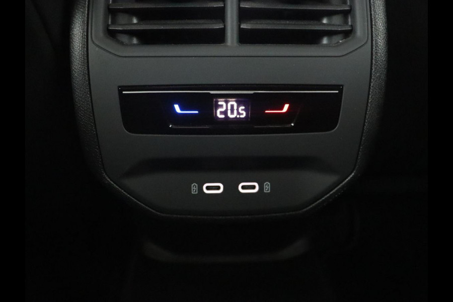 CUPRA Leon 1.4 TSI eHybrid PHEV | Panoramadak | Stoel & stuurverwarming | Carplay | Navigatie | Parkeerhulp | Sportstoelen | Digital Cockpit | Half leder | Plug In