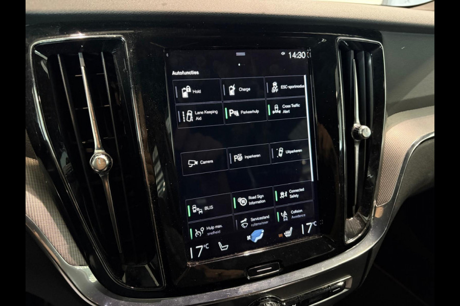 Volvo V60 T8 Aut. Plug-In R-Design Trekhaak ACC 360camera Stoelverwarming 390pk