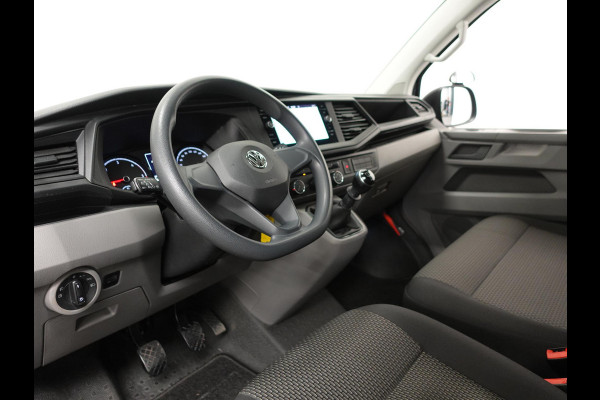 Volkswagen Transporter 2.0 TDI 110pk L1H1 Navigatie Apple Carplay/ Android auto Cruise control Trekhaak Imperiaal Airco Euro6