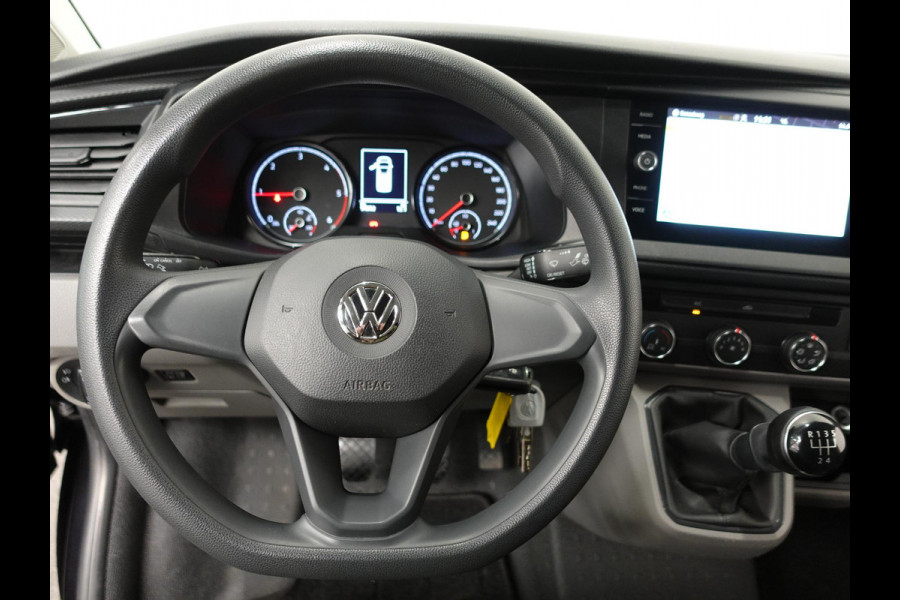 Volkswagen Transporter 2.0 TDI 110pk L1H1 Navigatie Apple Carplay/ Android auto Cruise control Trekhaak Imperiaal Airco Euro6