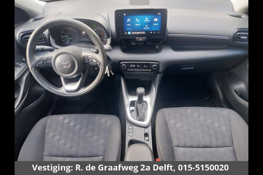 Toyota Yaris 1.5 Hybrid 115 Comfort + Coral Red Pack | 1e eigenaar | Apple Carplay & AndroidAUTO | Camera |