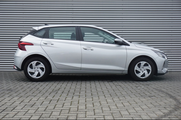 Hyundai i20 100PK Comfort Smart AUTOMAAT CARPLAY | WINTERPACK | CAMERA!