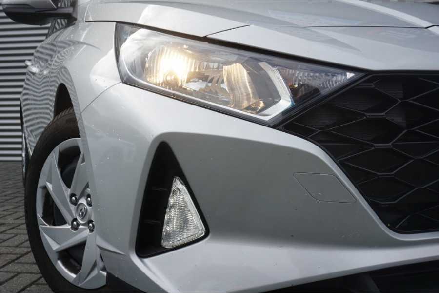 Hyundai i20 100PK Comfort Smart AUTOMAAT CARPLAY | WINTERPACK | CAMERA!