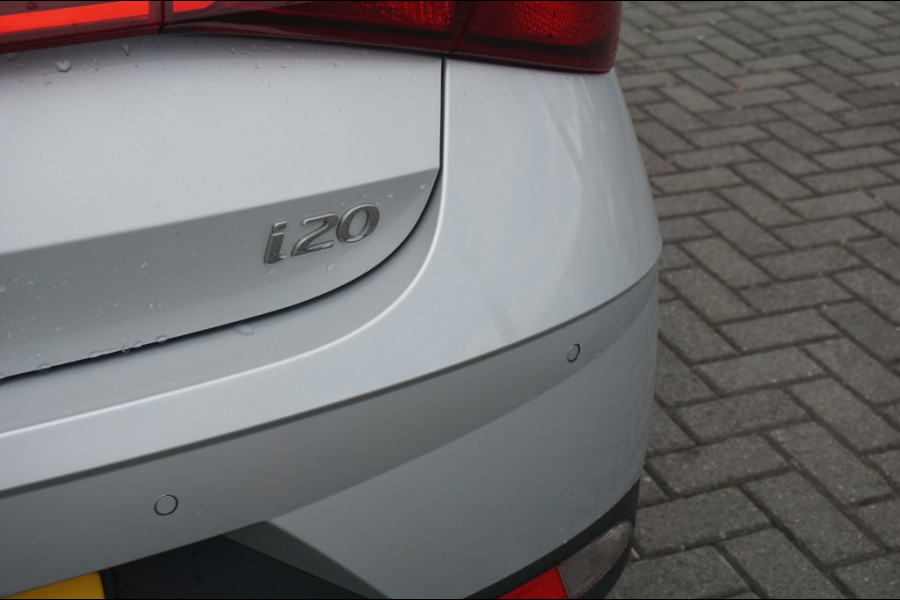 Hyundai i20 100PK Comfort Smart AUTOMAAT CARPLAY | WINTERPACK | CAMERA!