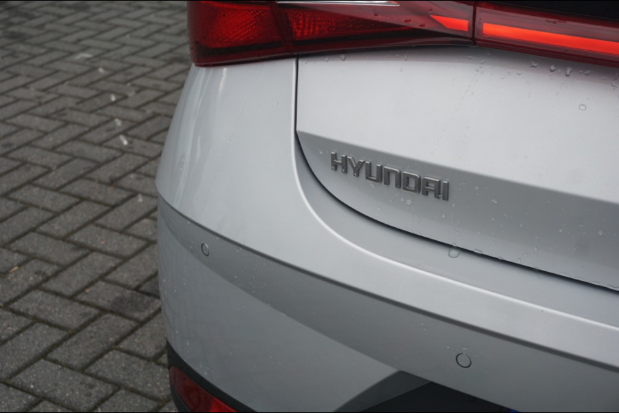 Hyundai i20 100PK Comfort Smart AUTOMAAT CARPLAY | WINTERPACK | CAMERA!