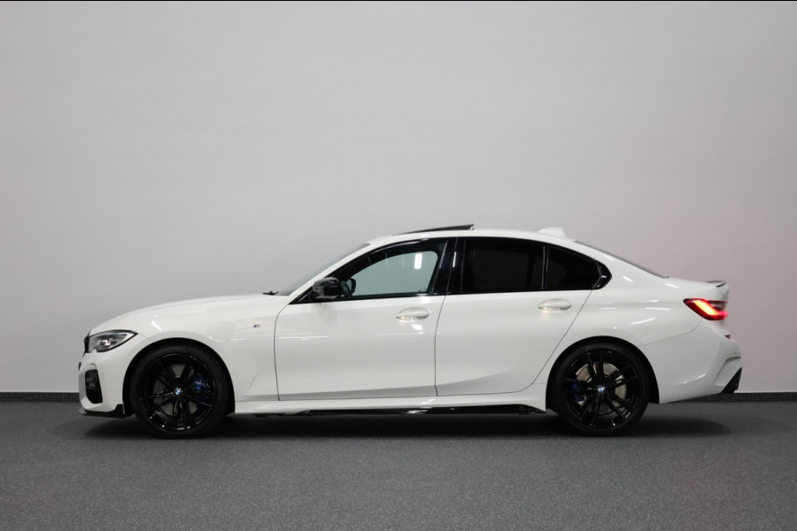 BMW 3-serie 320i M-Sport LED/VIRTUAL/SFEER/SCHUIFDAK/HALF LEDER+S.VERWAMRING/19" LMV/PDC/CRUISE/ECC/12 MND GARANTIE!