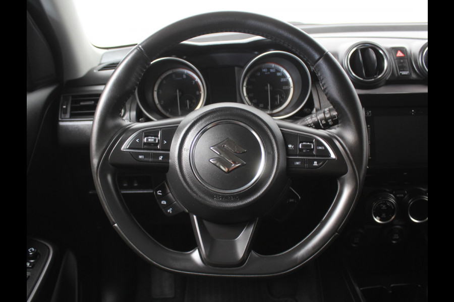 Suzuki Swift 1.2 Style Smart Hybrid | CARPLAY | CAMERA | NAVI | KEYLESS | LMV | PDC