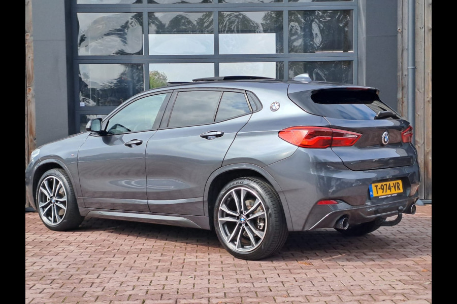 BMW X2 sDrive20i High Executive M Sport 192PK | Pano | Trekhaak | LED | Stoelverwarming | ACC | Vol |
