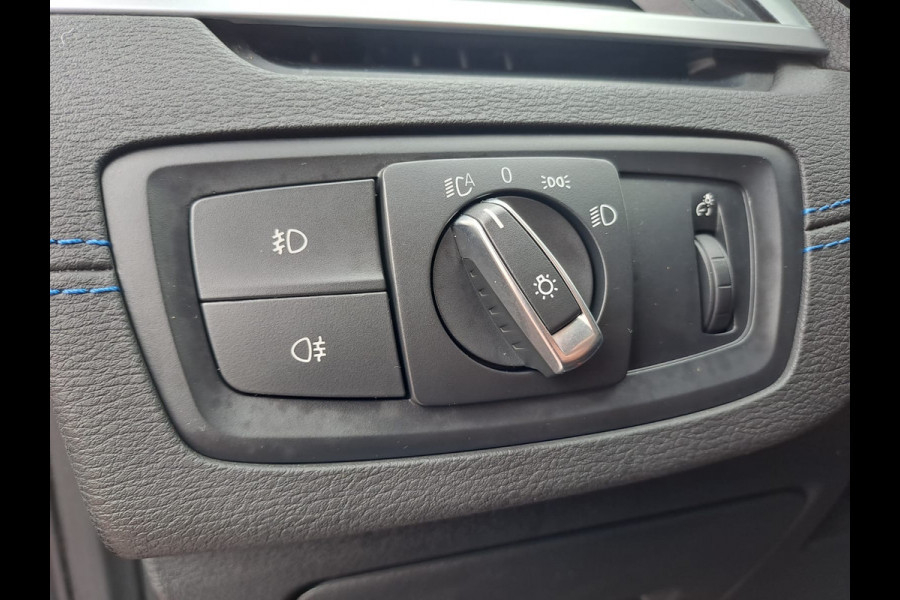 BMW X2 sDrive20i High Executive M Sport 192PK | Pano | Trekhaak | LED | Stoelverwarming | ACC | Vol |