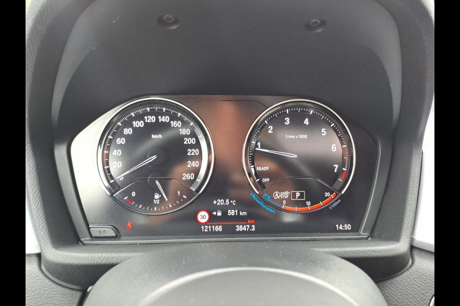 BMW X2 sDrive20i High Executive M Sport 192PK | Pano | Trekhaak | LED | Stoelverwarming | ACC | Vol |