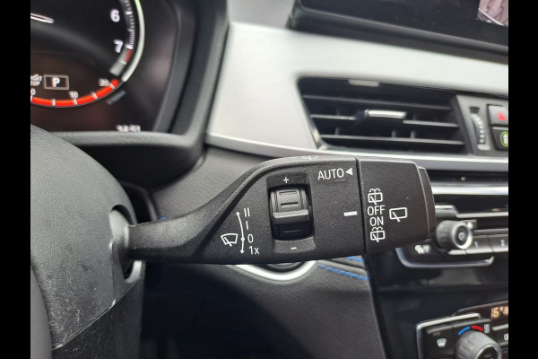 BMW X2 sDrive20i High Executive M Sport 192PK | Pano | Trekhaak | LED | Stoelverwarming | ACC | Vol |