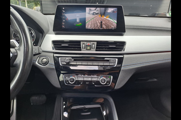 BMW X2 sDrive20i High Executive M Sport 192PK | Pano | Trekhaak | LED | Stoelverwarming | ACC | Vol |