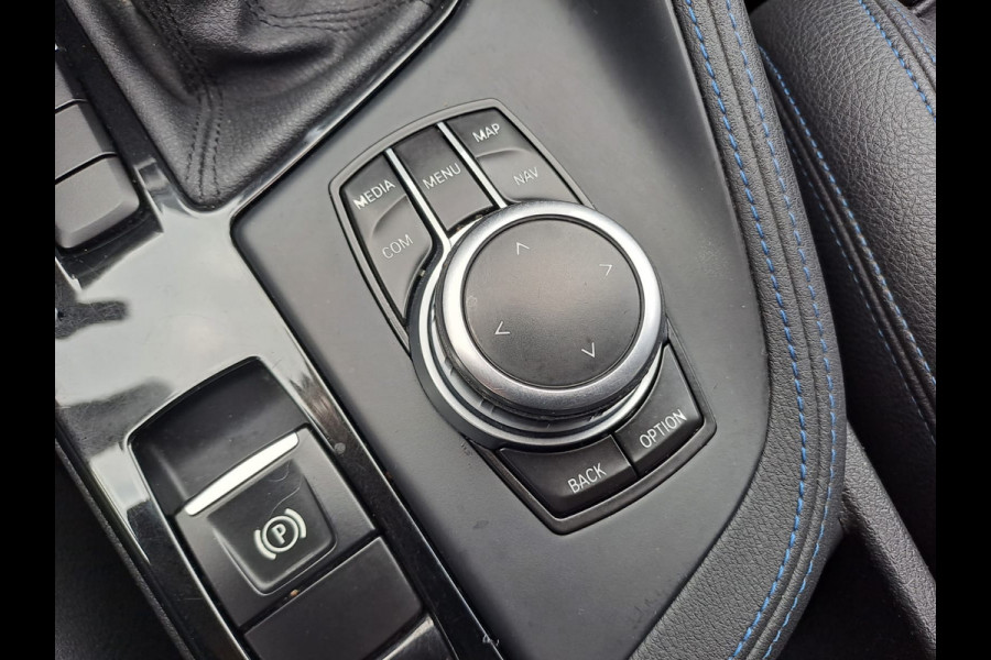 BMW X2 sDrive20i High Executive M Sport 192PK | Pano | Trekhaak | LED | Stoelverwarming | ACC | Vol |