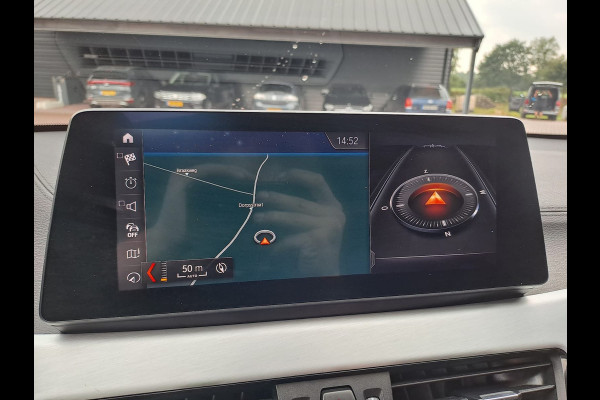 BMW X2 sDrive20i High Executive M Sport 192PK | Pano | Trekhaak | LED | Stoelverwarming | ACC | Vol |